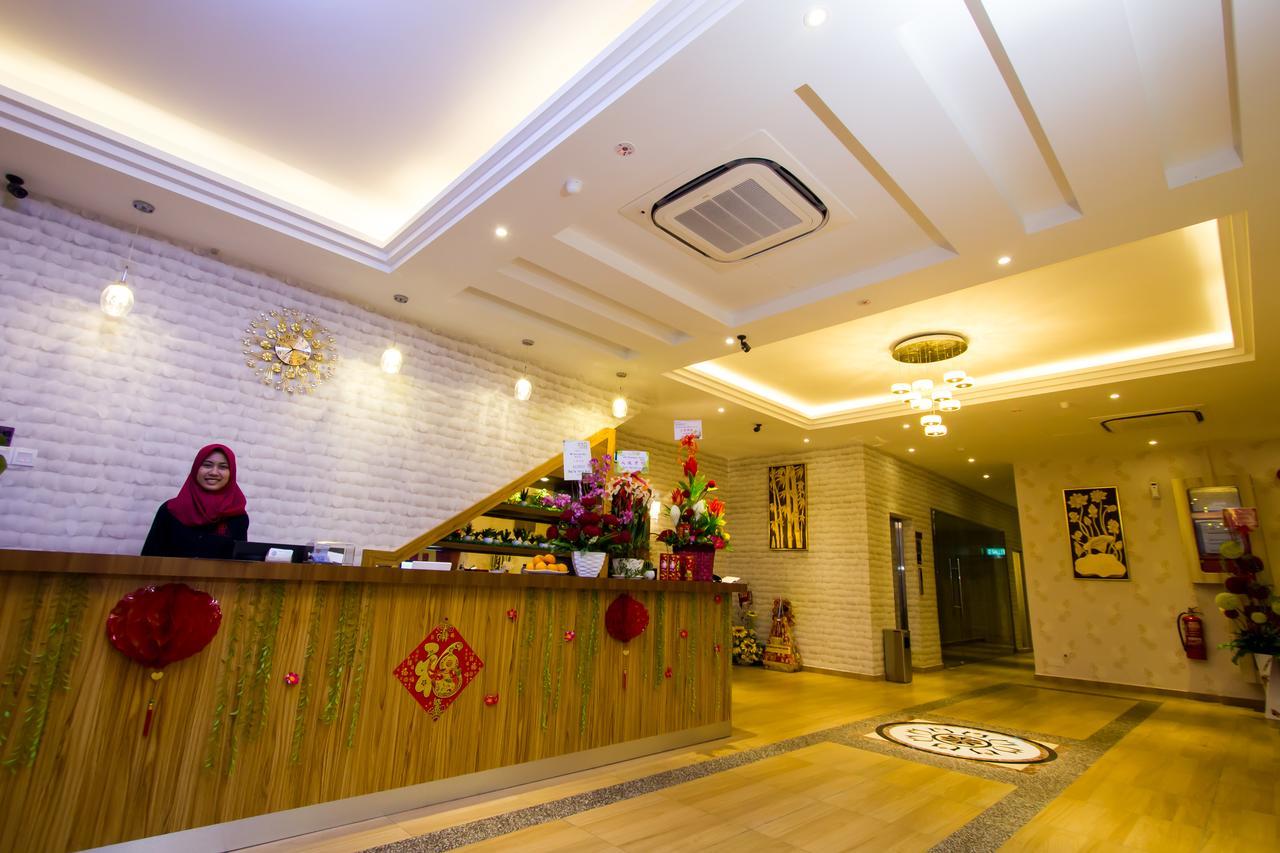 888 Boutique Hotel Batu Pahat Esterno foto