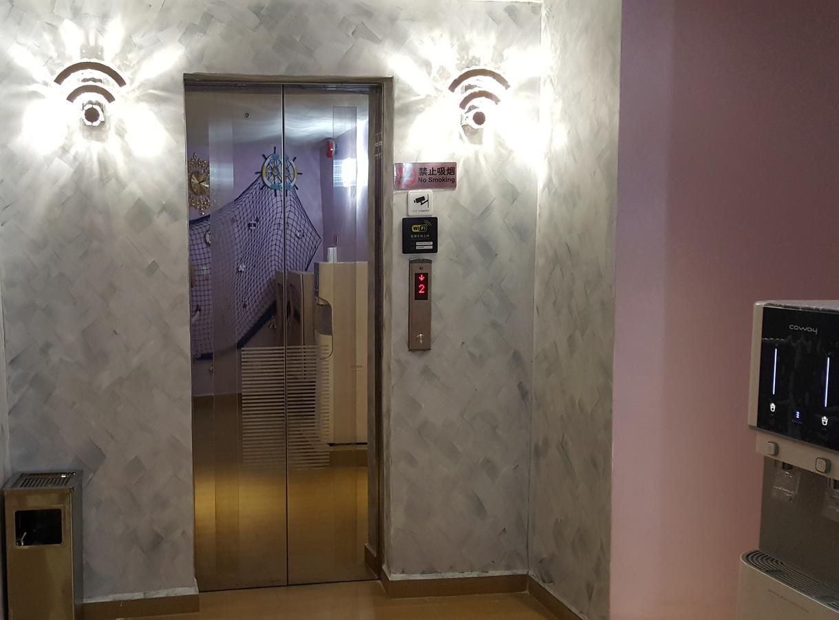 888 Boutique Hotel Batu Pahat Esterno foto